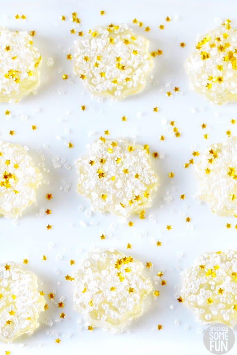 Sparkling Jello Jigglers ⋆ Easy New Years Eve Dessert ⋆ Sprinkle Some Fun