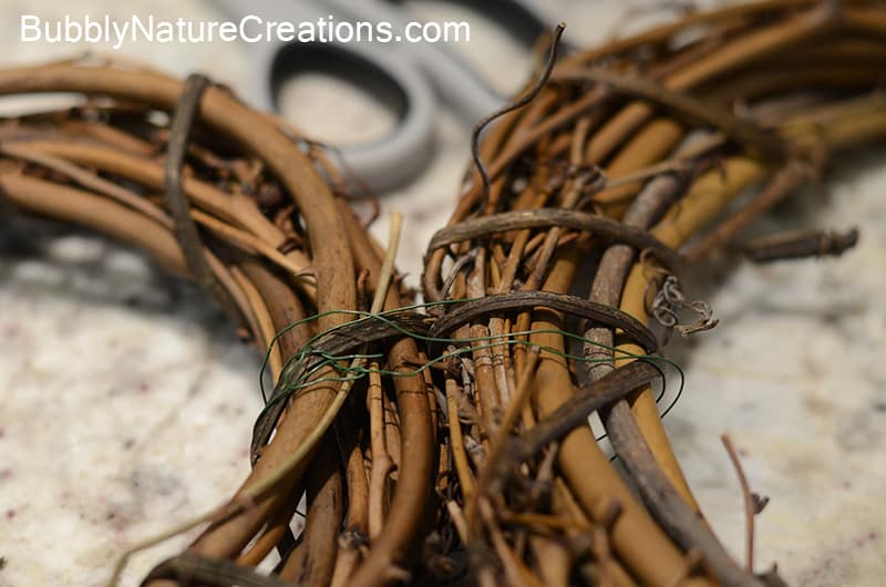 Bunny Wreath Tutorial! {Easter Craft Ideas}