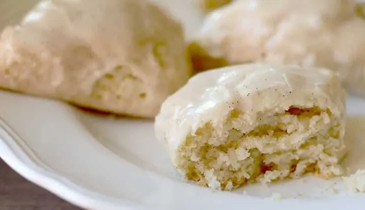 Vanilla Bean Cream Scones