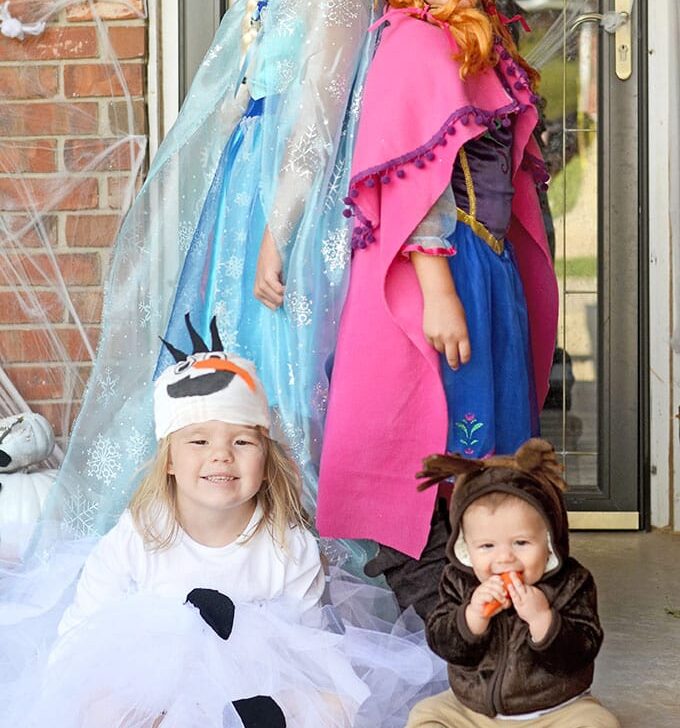 DIY Disney FROZEN No-Sew Custom Costumes!