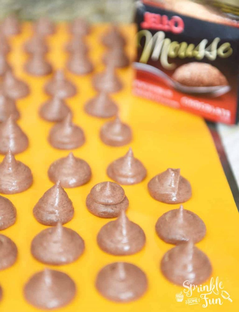 Frozen Chocolate Mousse Kisses Dessert Recipe