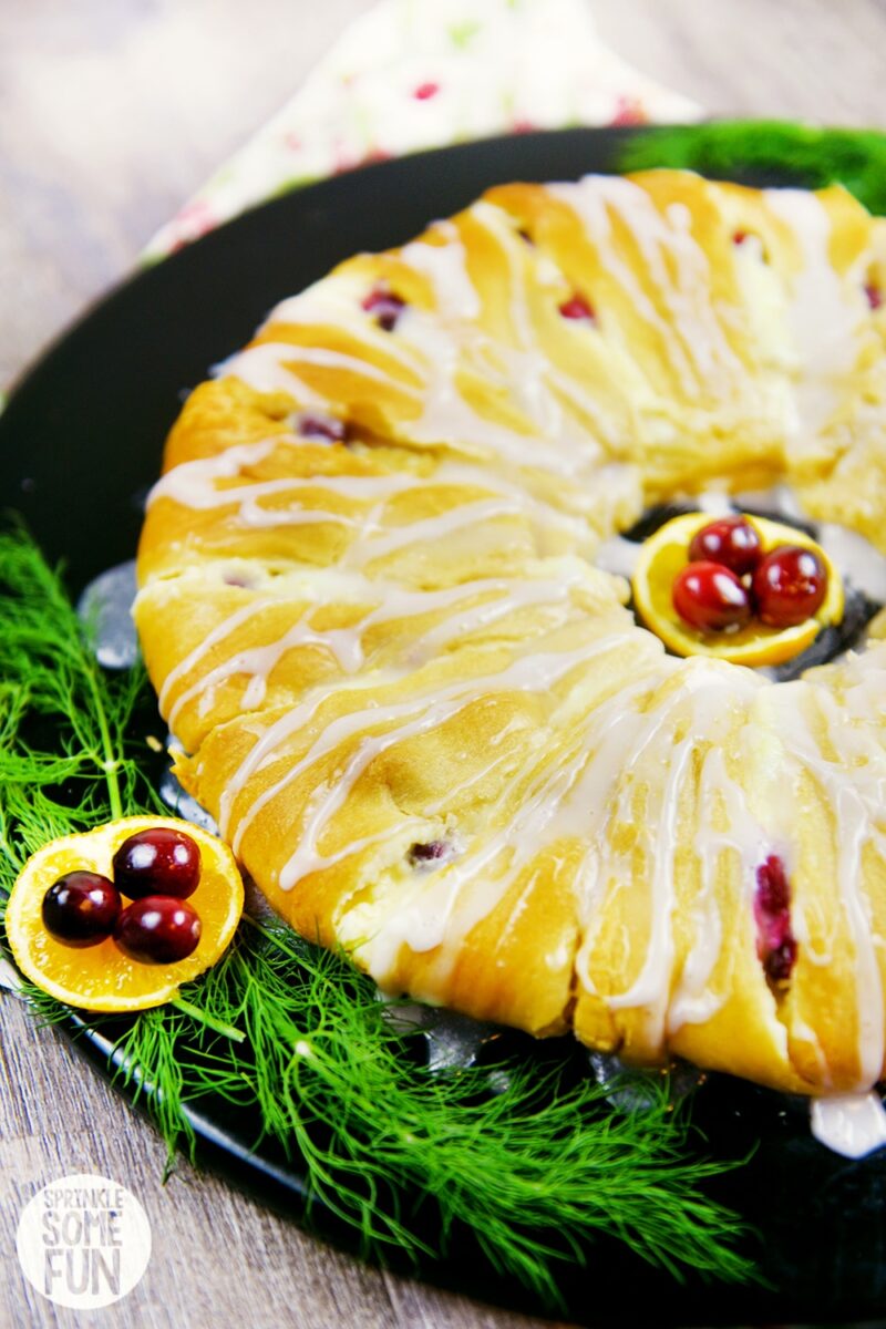 Cranberry Orange Crescent Ring ⋆ Sprinkle Some Fun