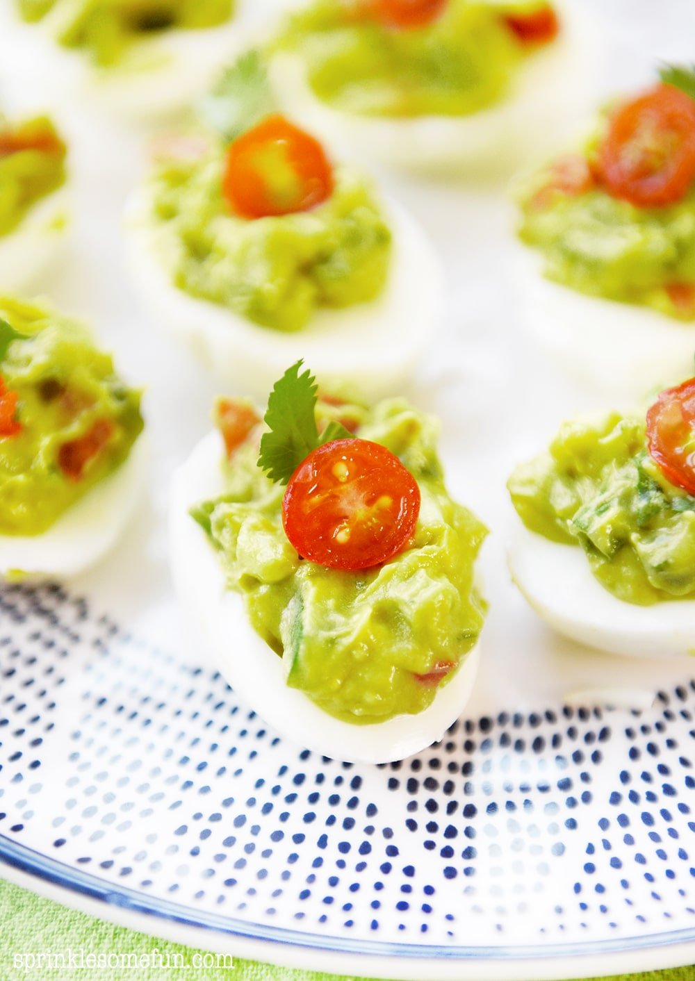 Guacamole Deviled Eggs ⋆ Sprinkle Some Fun